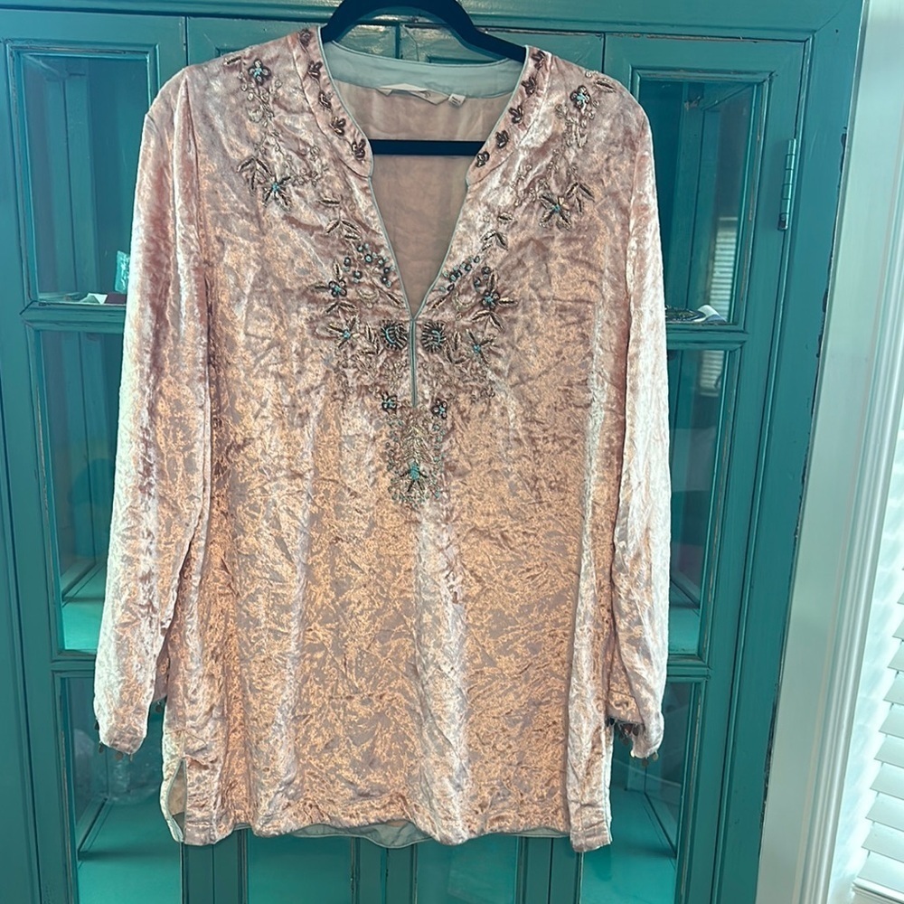 Soft Surroundings Moroccan beaded Blush Velvet Blouse with Embroidery
